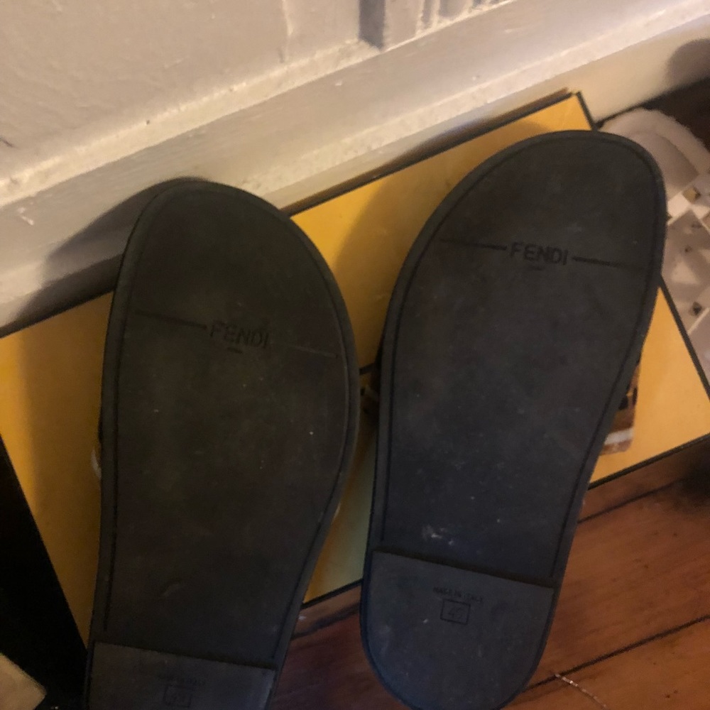 Fendi logo velvet slides Size 49 IT - Picture 3 of 4